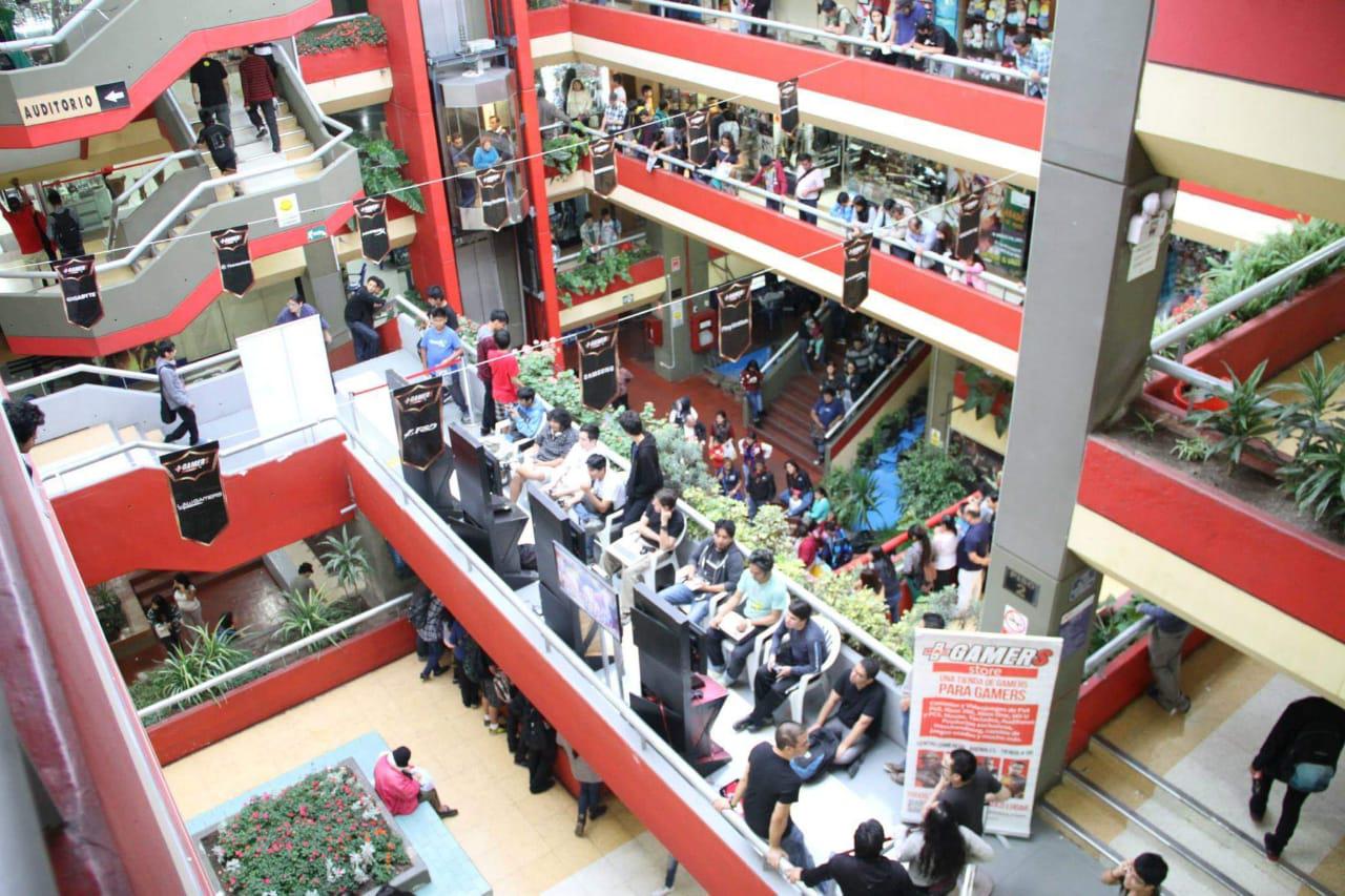 Panóramica de un campeonato de videojuegos en Arenales