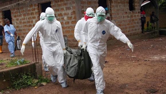 Investigan posible muerte por ébola tras declararse fin de la epidemia