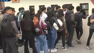 Almuerzo especial en San Marcos 2022: estudiantes realizan larga cola para alcanzar ticket y comer pollo