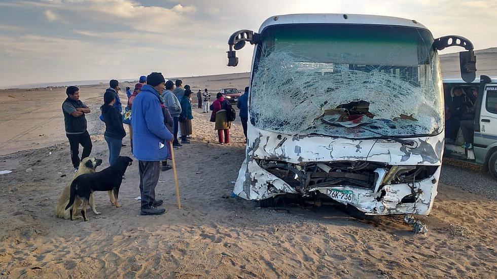 Un saldo de diez heridos deja accidente entre patrullero con minibus