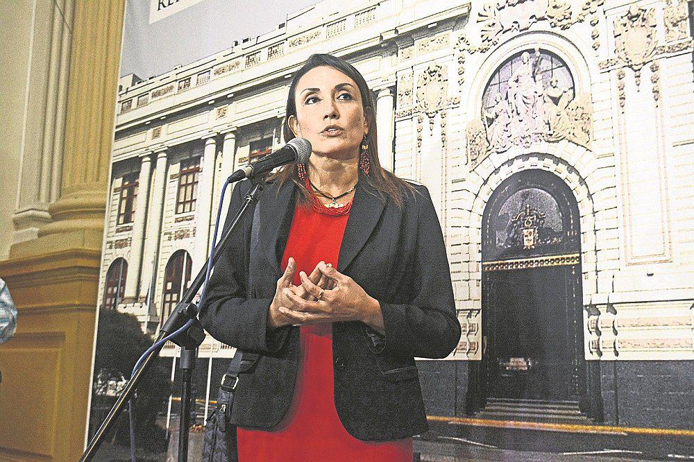 Exfujimorista Patricia Donayre pasa a las filas de Peruanos Por el Kambio