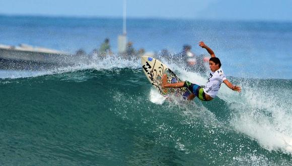 Los mejores se hicieron presentes en nacional de surf de Zorritos 