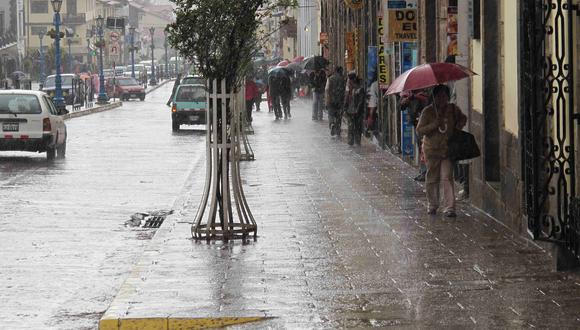 Cusco: Torrencial lluvia y granizada en pleno proceso electoral