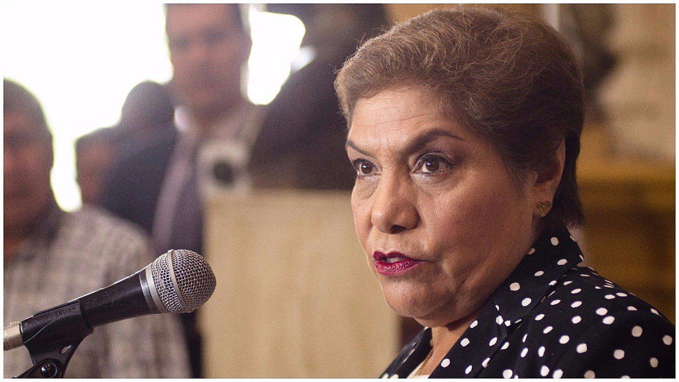 Luz Salgado: "Se debe refrescar el Gabinete Ministerial"