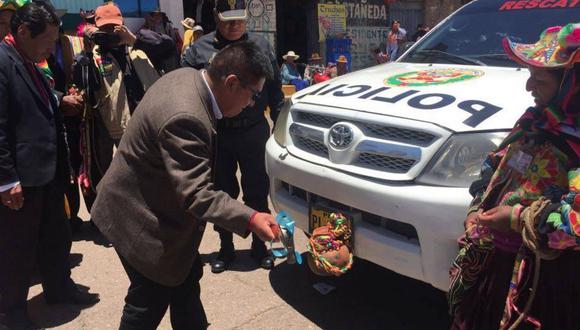 Entregan camioneta para seguridad ciudadana en Capachica