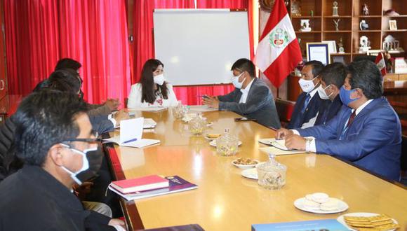 Gobernadores coordinan acciones para traer gas boliviano. (Foto: Difusión)