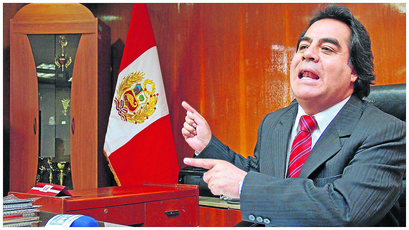 Alcalde de Huancayo se pronuncia sobre baile 'hot' de funcionario y dice esto (VIDEO)