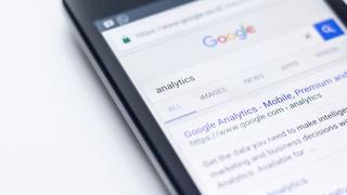 Google Buscador etiquetará la fuente original en sus Noticias Destacadas