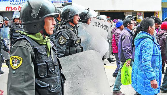 ​Policías y fiscales atentos a incidencias en protesta del 'Santi'