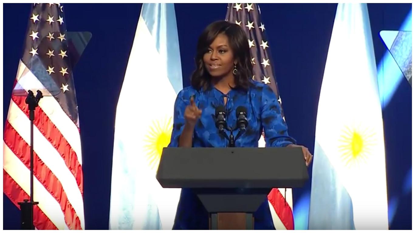 Michelle Obama es tendencia en Twitter por inspirador discurso a mujeres argentinas