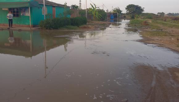 Pisco: Desborde de acequia inunda 100 viviendas del A.H. Jesús mi Buen Pastor