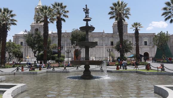 La Plaza de Armas y la Basílica Catedral de Arequipa| Eduardo Barreda