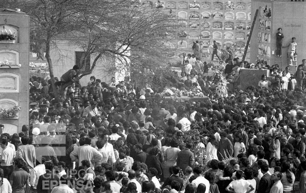 Día de los muertos: Los funerales de artistas más multitudinarios (Fotos)