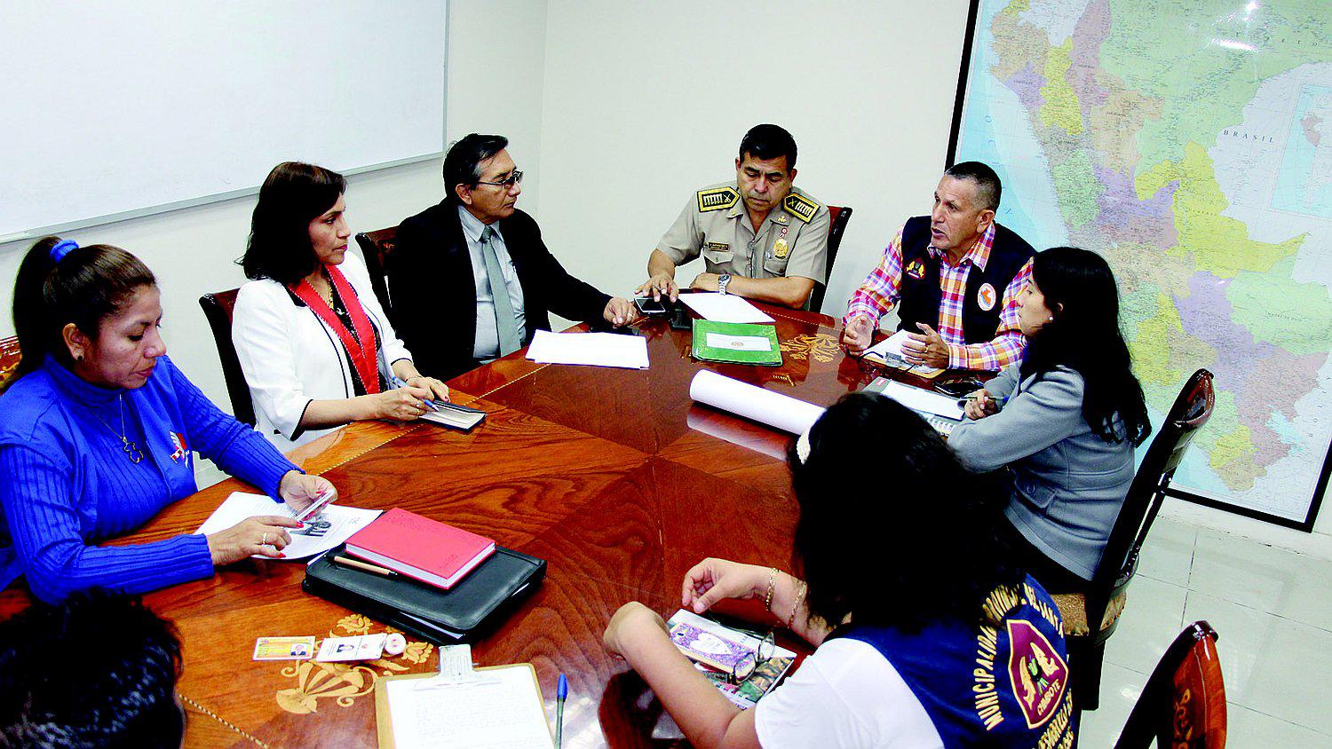 Chimbote: Autoridades acuerdan inspeccionar mercados