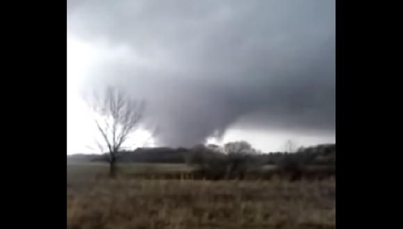 ​YouTube: Imágenes del terrorífico tornado que sacudió Estados Unidos