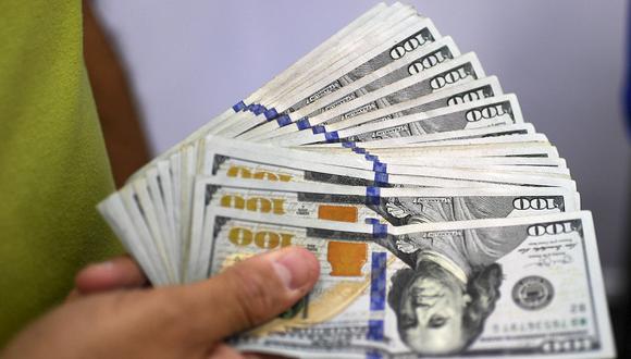 El dólar se vendía a S/3,56 en las casas de cambio este miércoles. (Foto: AFP)