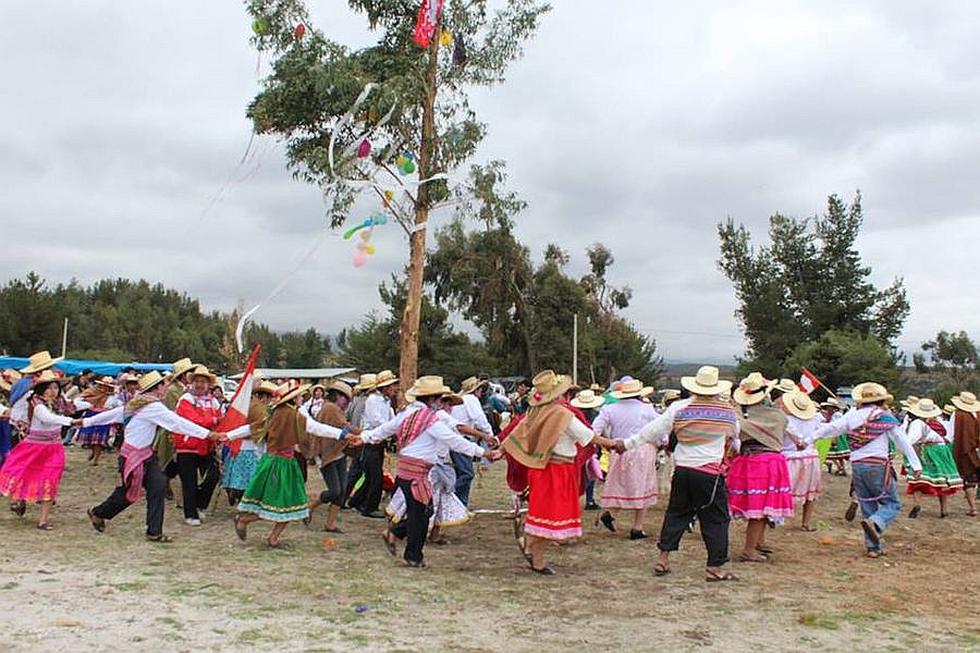 ​Declaran como patrimonio cultural de la nación al Carnaval de Puquina