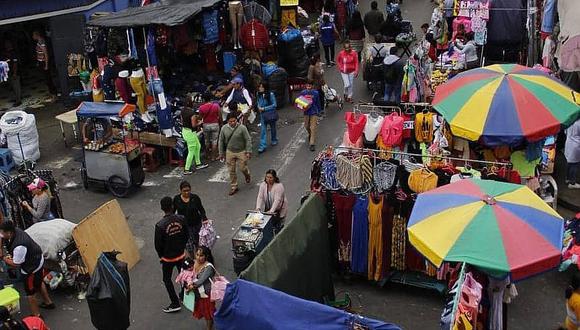 Comercio informal  se resiste a dejar  las calles de Trujillo 