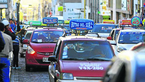 Taxistas temen el ingreso de empresa tecnológica