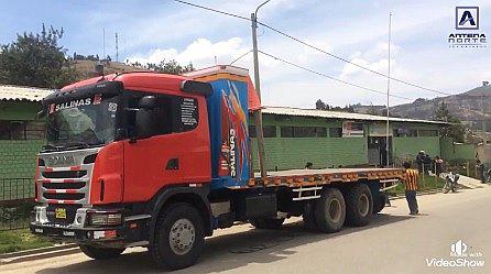 Extorsionadores detonan artefacto explosivo en camión cisterna