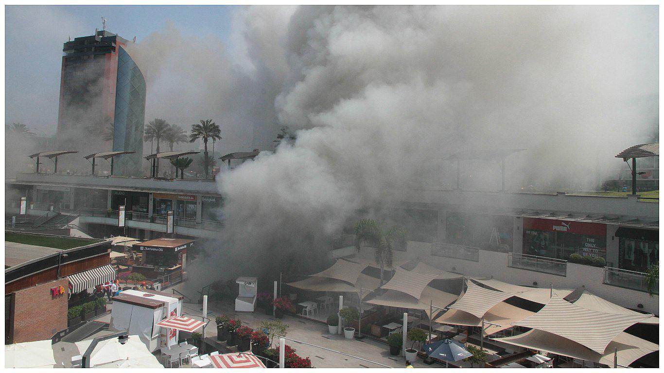 Larcomar: Nadie asume responsabilidad por el incendio en cine