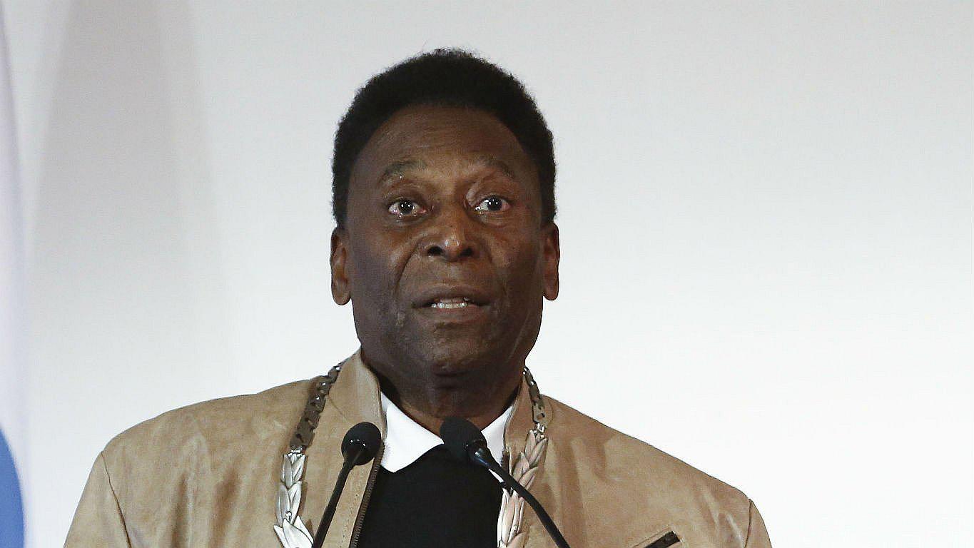 Pelé da su aprobación al nuevo entrenador de Brasil
