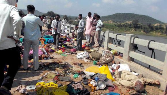India: Mueren 85 personas en estampida en fiesta religiosa