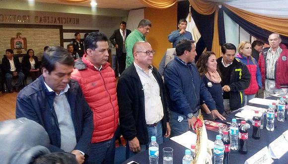Cusco: Ministros sostienen reunión en Espinar para evitar conflicto minero
