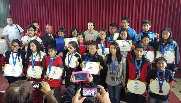 Ajedrecistas de Tacna y Moquegua avanzan a la etapa nacional de los JDEN 2016
