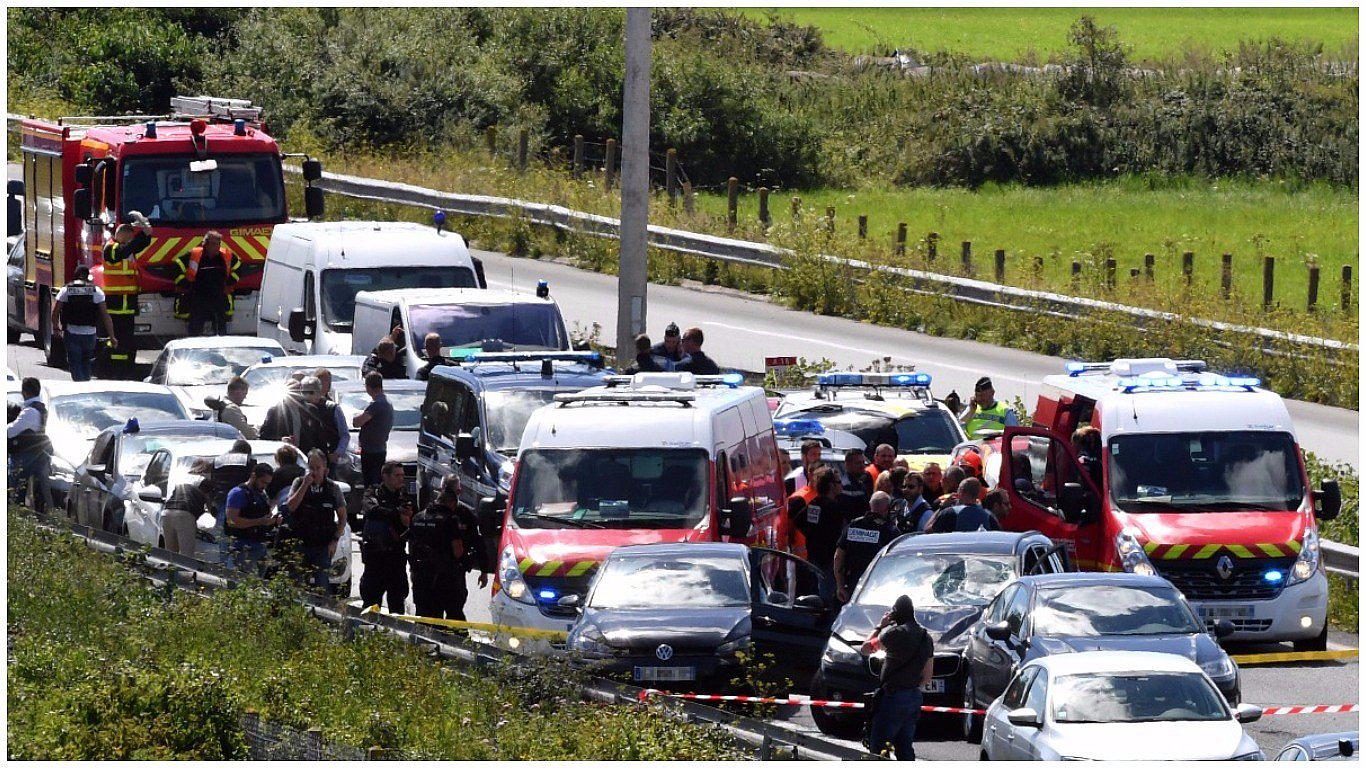 Francia: Vehículo atropella a varios militares del dispositivo antiterrorista 