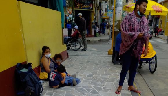 En las calles utilizan a su hijos para trabajar/foto: Correo