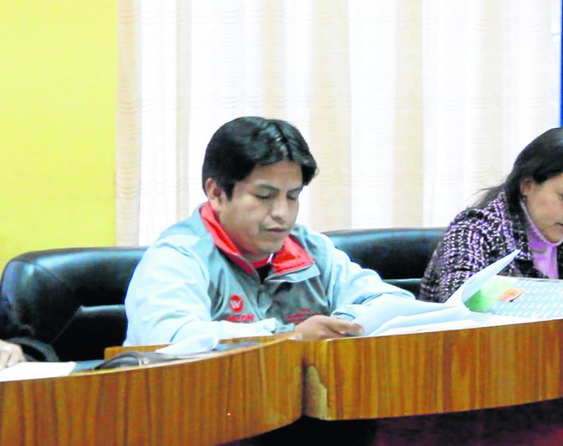 Municipio devuelve al Tesoro Público dinero que no le pertenece