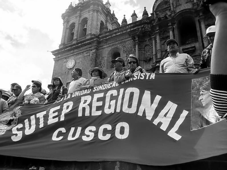Paro de Sutep acaba con enfrentamientos en Cusco
