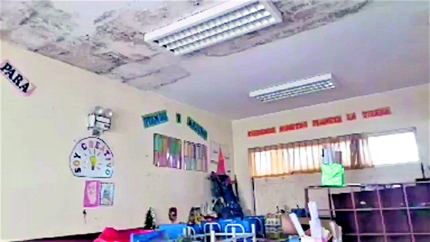 GUE Mariano Melgar pide recursos para reparar filtraciones