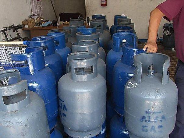 Preocupa alza del balón de gas en 3,3% y el diesel