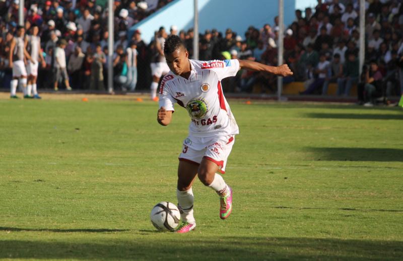 Inti Gas venció por 3 a 2 a Juan Aurich, quitándole el invicto 