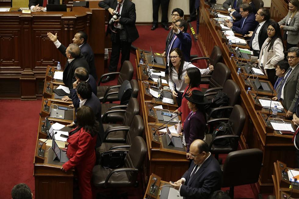 ​Las reacciones de los congresistas tras disolución del Parlamento (FOTOS)