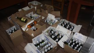 Incautan alcohol adulterado 