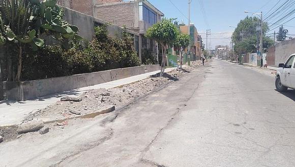 Calles de Sachaca destrozadas por obras de Sedapar