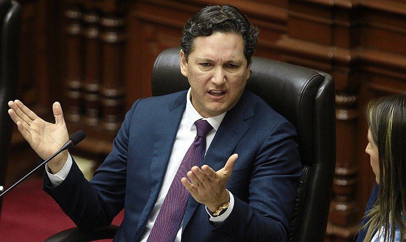 ​Daniel Salaverry golpea al fujimorismo: acepta la formación de nuevas bancadas