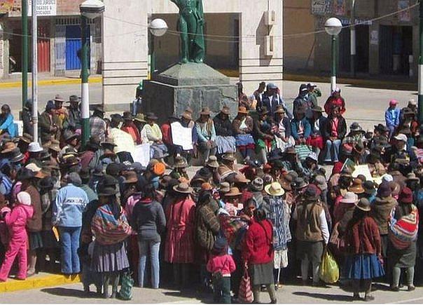 La Libertad: Ronderos enardecidos castigan a juez de Juzgado Mixto de Tayabamba