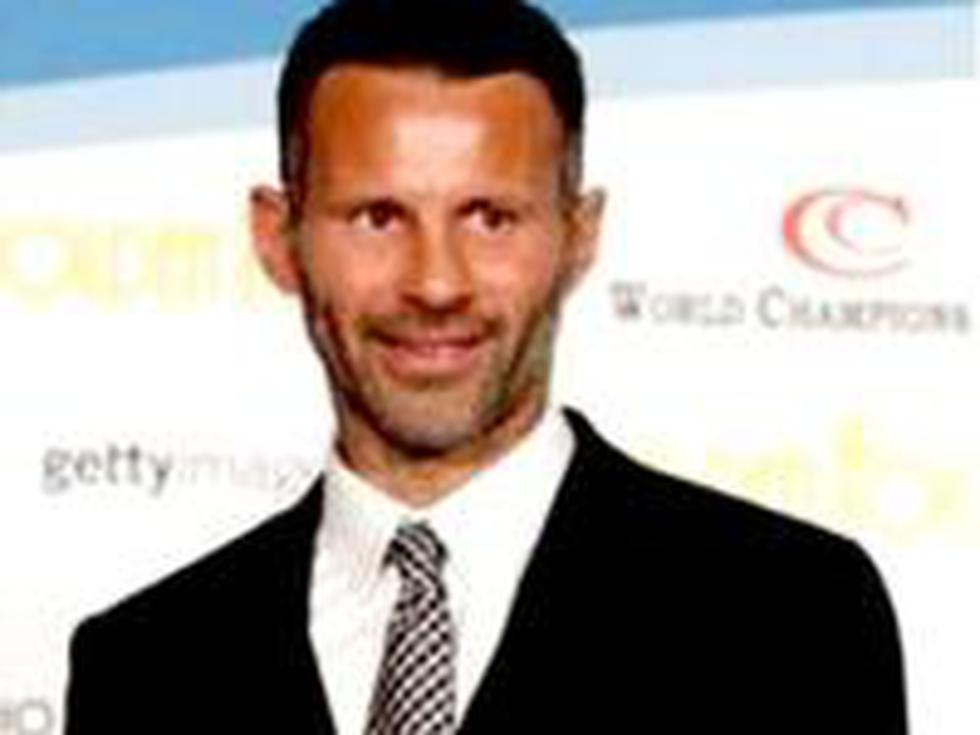 Hermano de Ryan Giggs: "Él es un gusano y poco hombre"