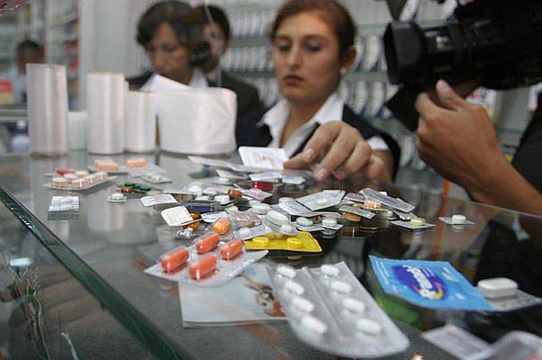​Decomisan cerca de dos toneladas de medicamentos adulterados en 'El Hueco'