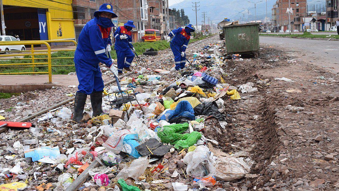 Limpian 150 toneladas de basura dejada en San Sebastián - Cusco (FOTOS)