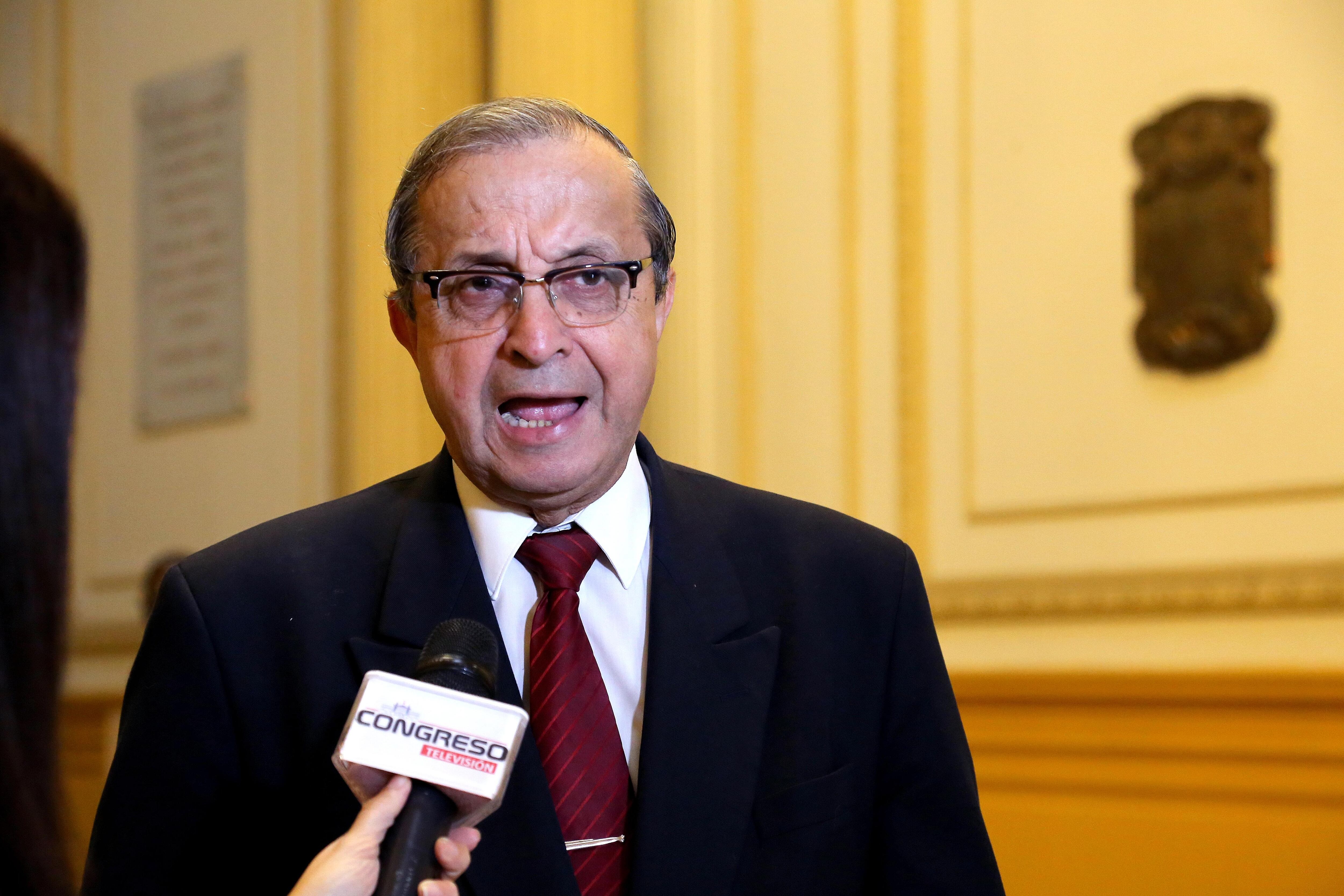 El exministro de Defensa postula con el número 3 del Partido Morado. (Foto: Congreso de la República)