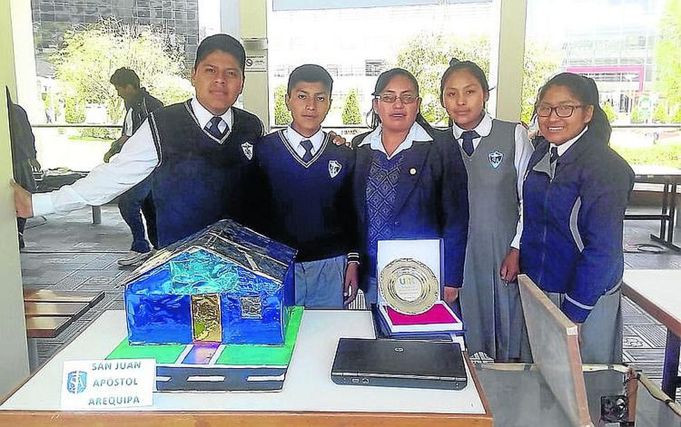 Escolares destacaron en concurso nacional sobre tecnología e innovación (FOTOS)