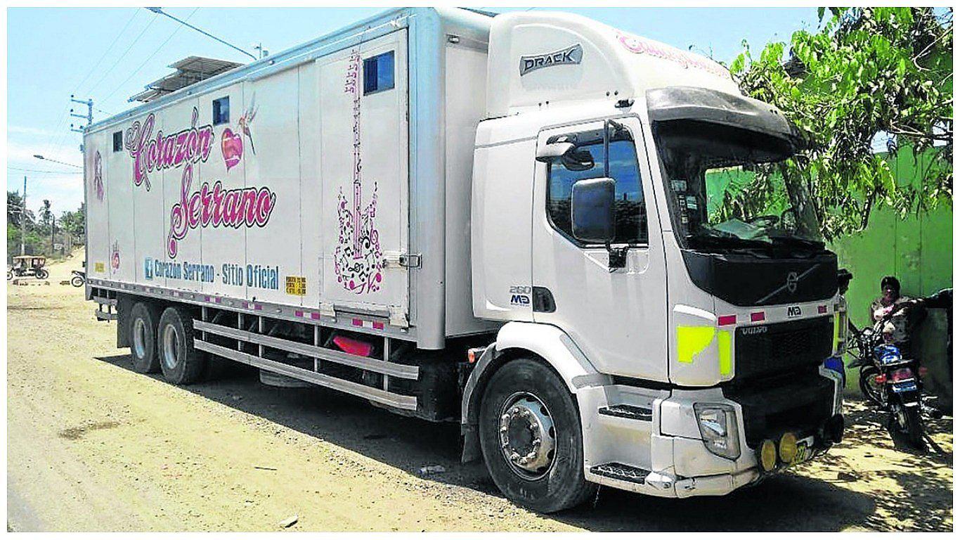 Un motociclista fallece tras chocar con camión de “Corazón Serrano”