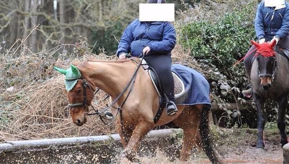 Facebook: Joven publica foto con su caballo pero este detalle revela triste historia (FOTOS)