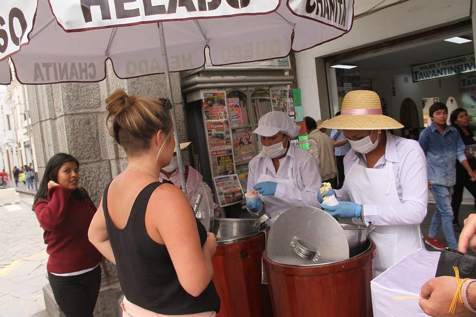Plaza de armas de Arequipa reúne a entusiastas del Queso Helado (FOTOS) 