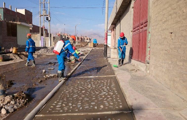 Construcción de bermas marcha al 55% de infraestructura física